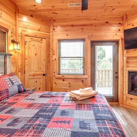 Gatlinburg Cabin With Private Hot Tub By Staycating Exterior foto