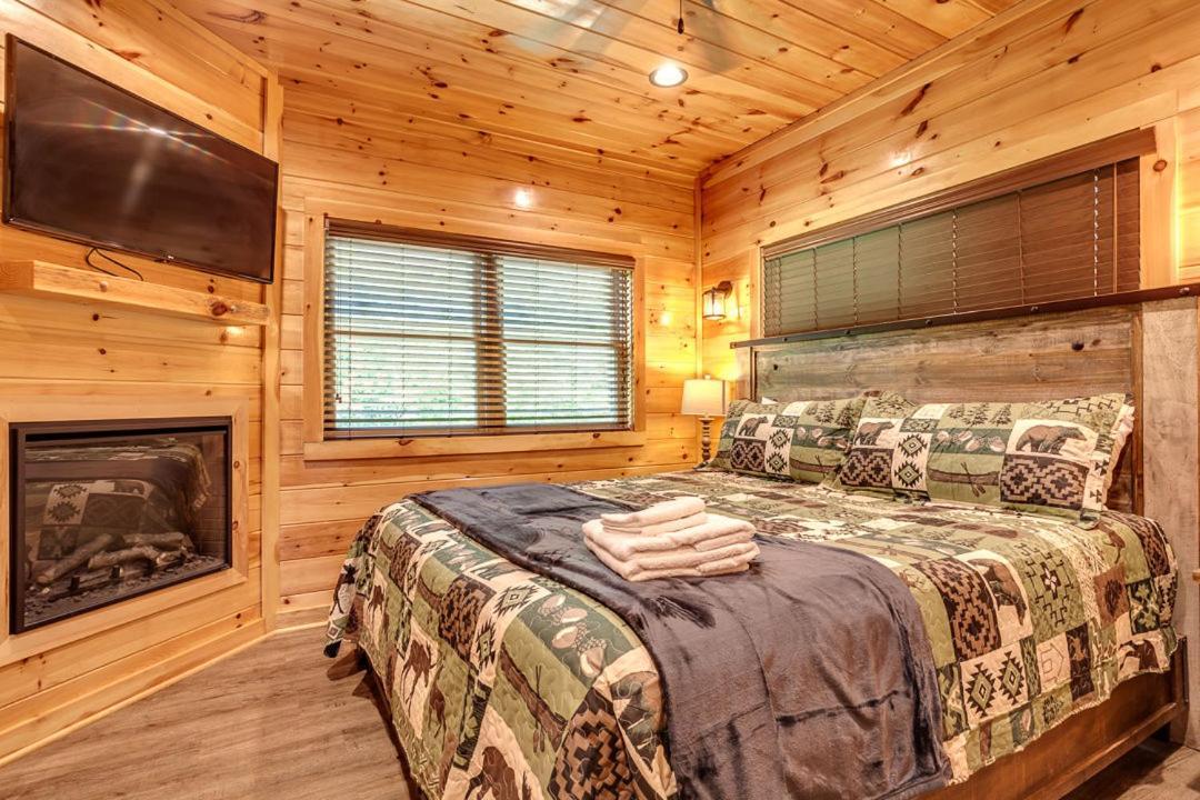 Gatlinburg Cabin With Private Hot Tub By Staycating Exterior foto