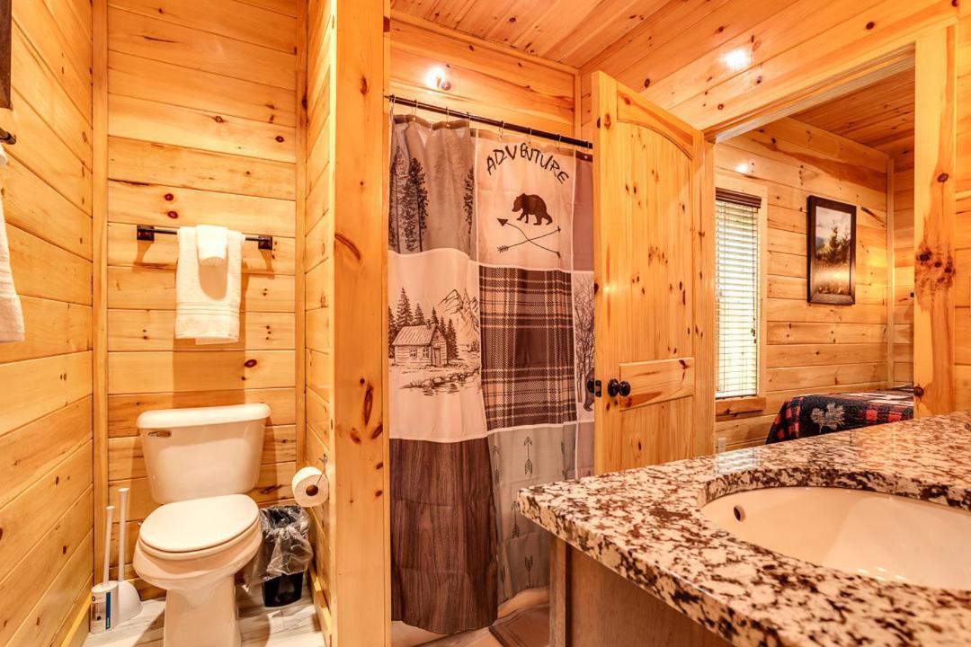 Gatlinburg Cabin With Private Hot Tub By Staycating Exterior foto